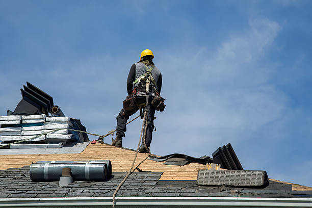 Professional Gutter Installation technician working in Cuddebackville, NY